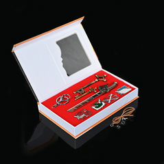 Attack on Titan commemorative gift (badge necklace, badge keychain, gift box set 11 pieces) holiday gift - Animehouse